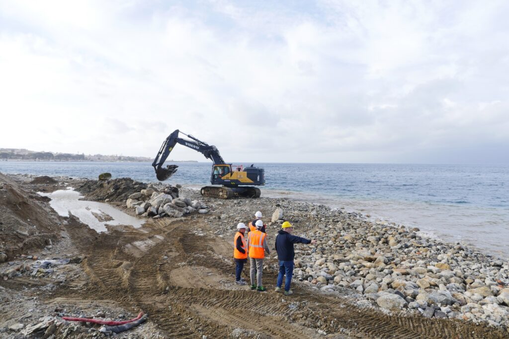 battaglia e romeo visitano il cantiere del museo del mare