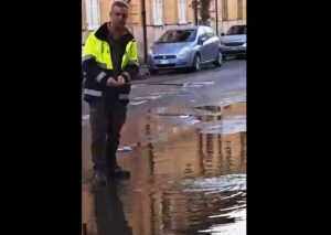 cittadino va a pesca a santa caterina