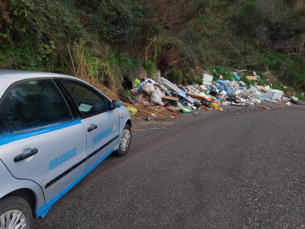 degrado e rifiuti
