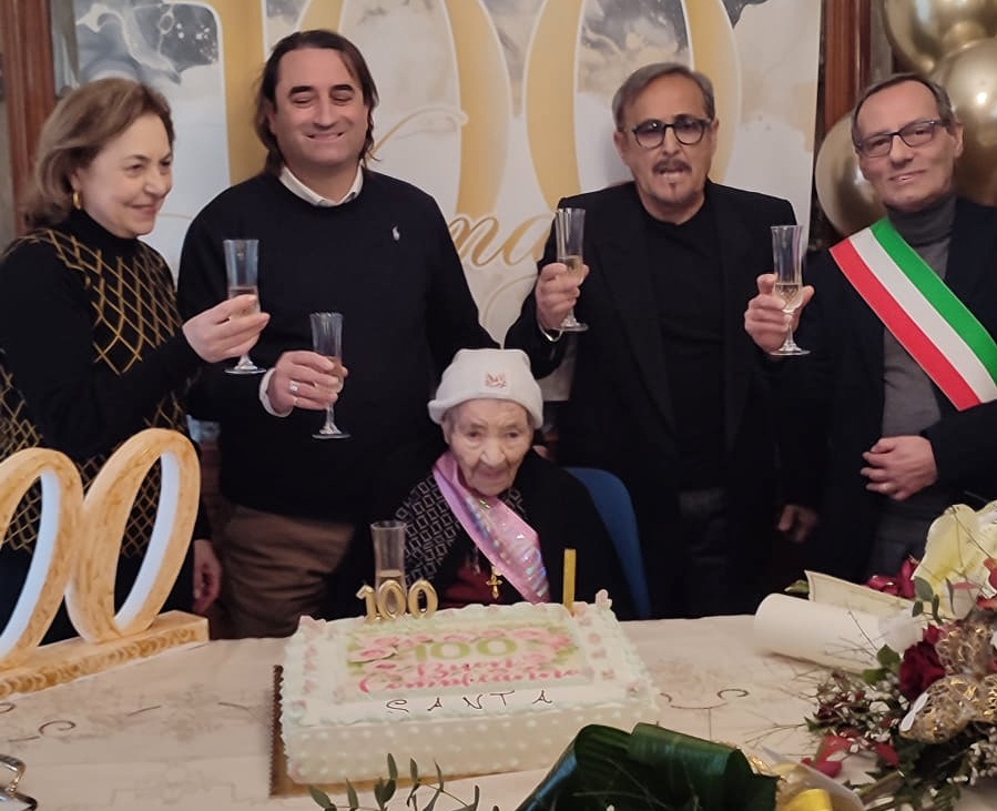 festa 100 anni nonna Tita