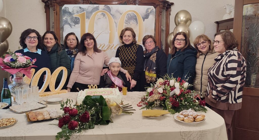 festa 100 anni nonna Tita