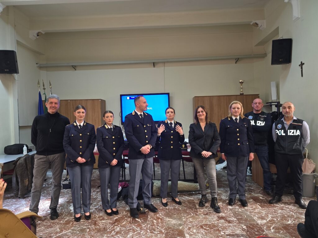 incontro polizia scuole