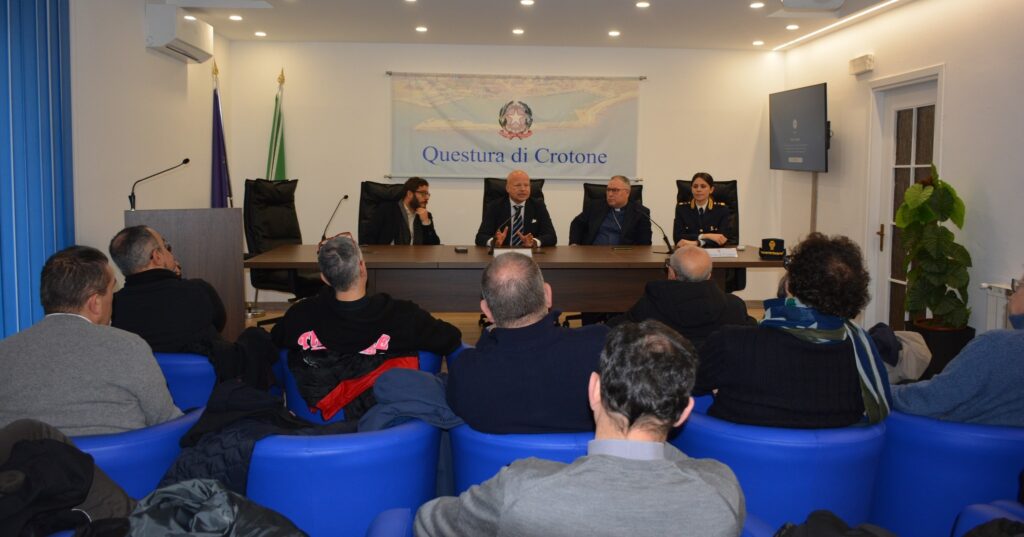 incontro questura crotone legalità e chiesa unite