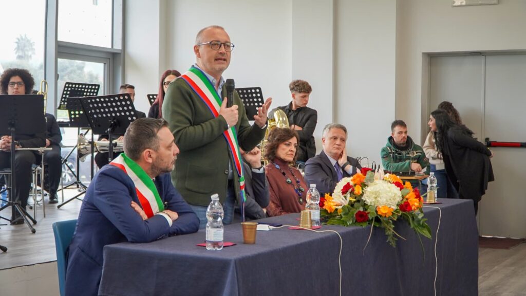 intitolazione auditorium liceo musicale cinquefrondi
