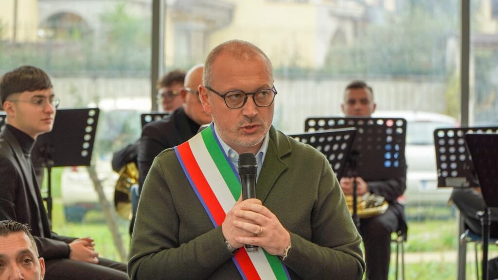 intitolazione auditorium liceo musicale cinquefrondi