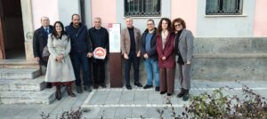 la scopertura del totem a Cittanova