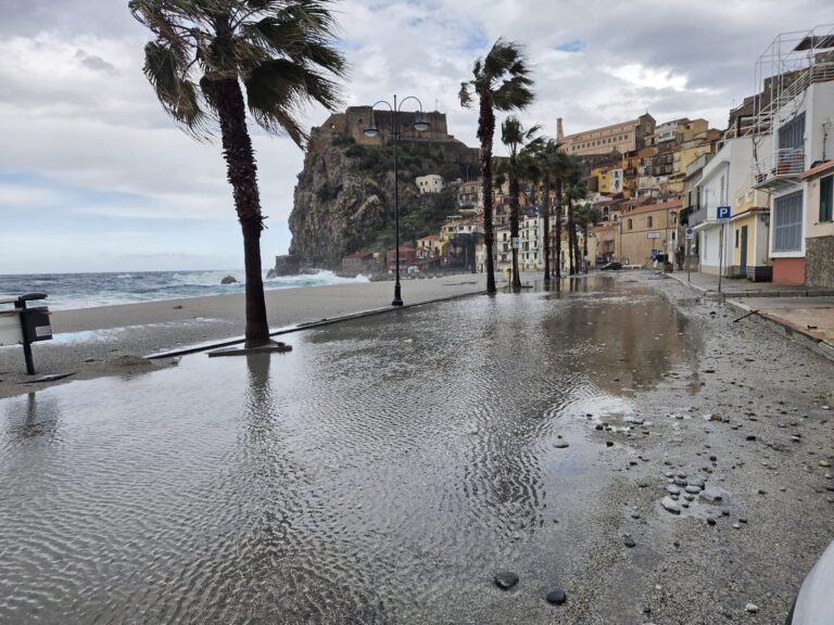mareggiata scilla