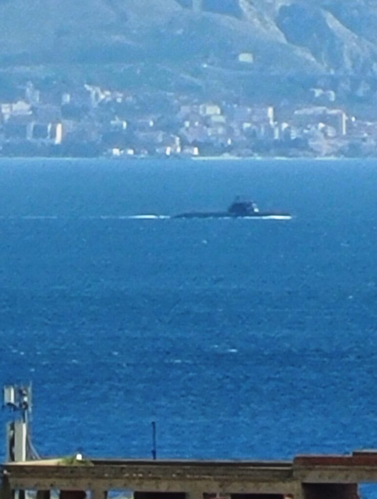 sottomarino stretto di messina