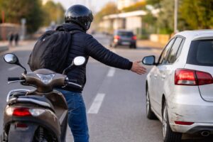 truffa incidente motorino auto