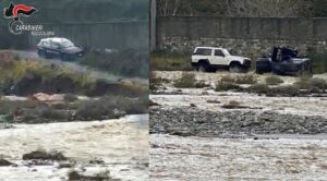 Auto ribaltata torrente