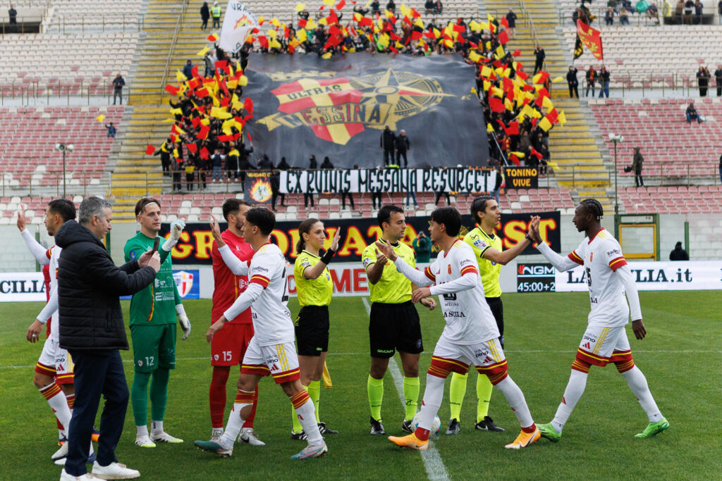 ACR Messina-Nissa coreografia curva tifosi