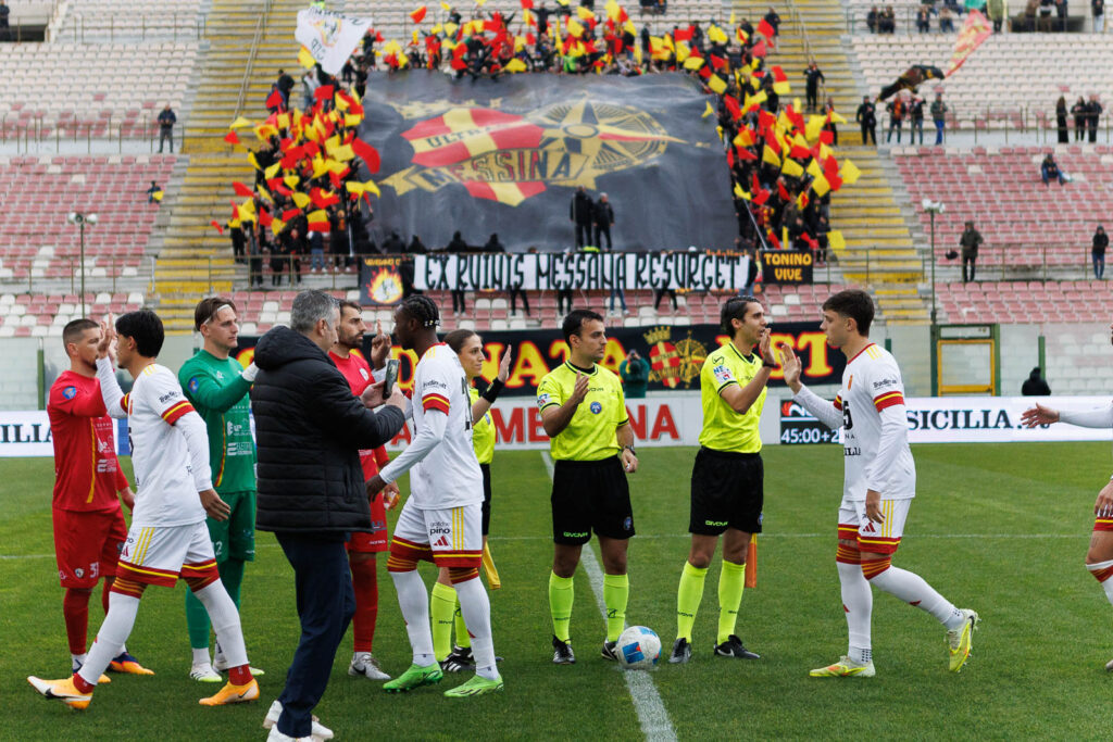 ACR Messina-Nissa coreografia curva tifosi