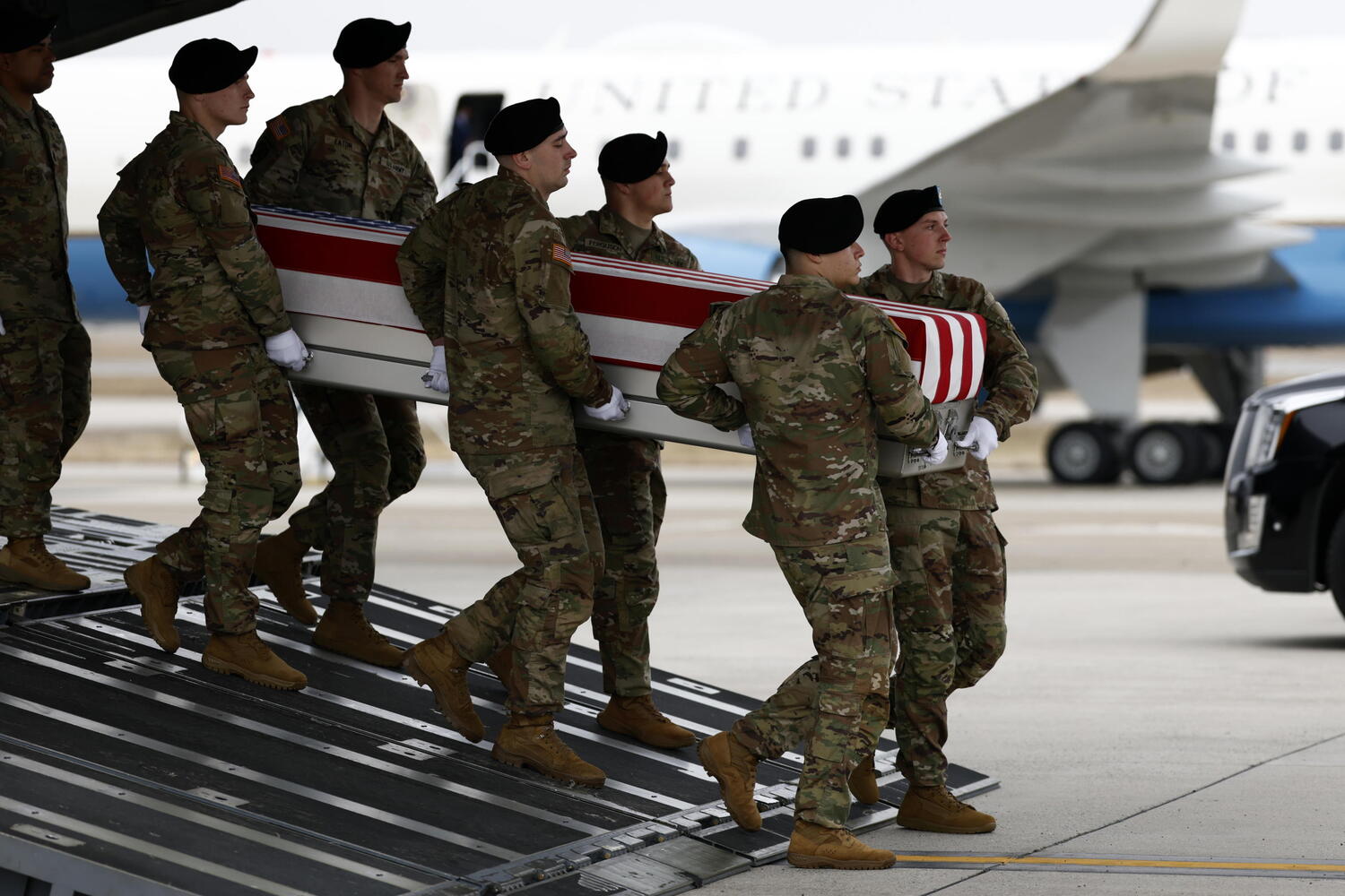 Bara soldato americano morto
