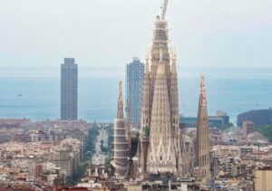 Barcellona Spagna.-Sagrada-Familia-in-primo-piano