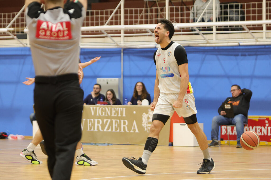 Basket School Messina-Viola