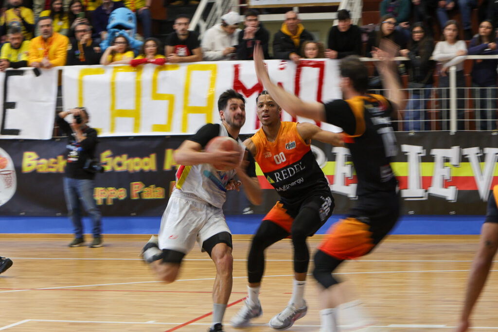 Basket School Messina-Viola