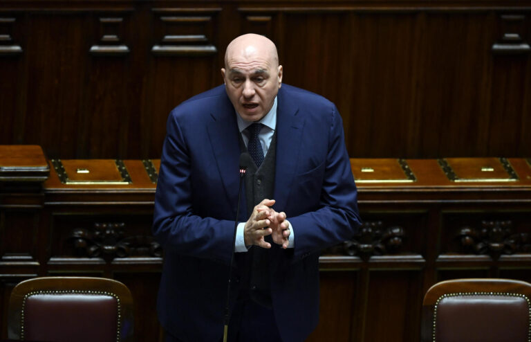 Possibile attacco russo in Italia, l’intervento di Crosetto: “già viviamo in tempi difficili…”