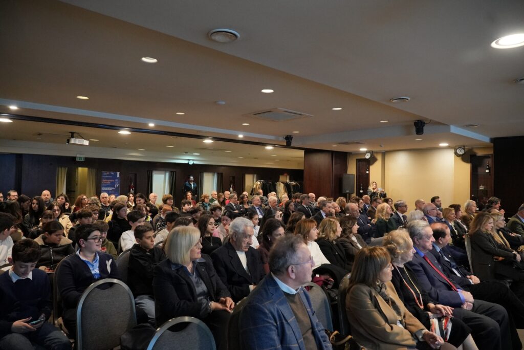 Il Procuratore Salvatore Curcio incanta i giovani grande partecipazione all’incontro sul tema “Calabria, legalità e futuro”