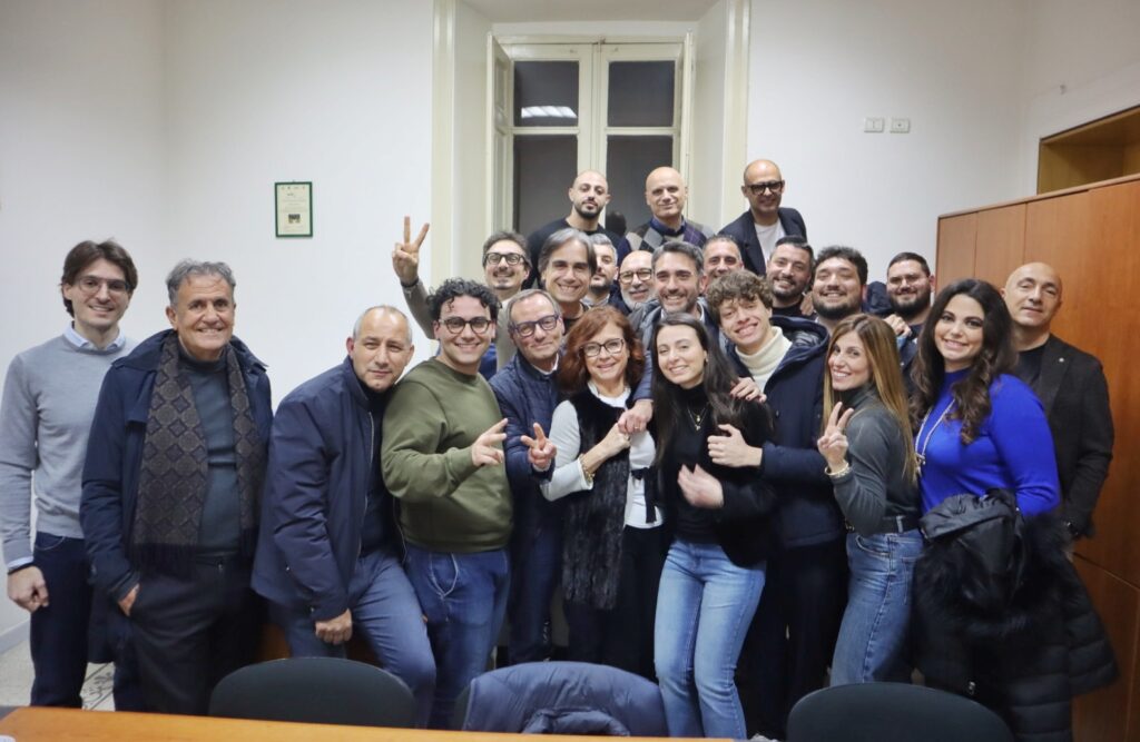 Mimmo Battaglia vince le Primarie del CentroSinistra