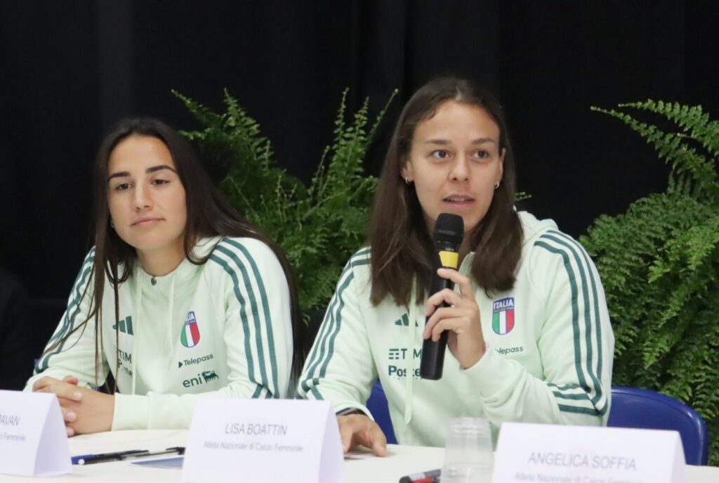 Nazionale Italia Femminile Calcio Scuola Telesio Montalbetti