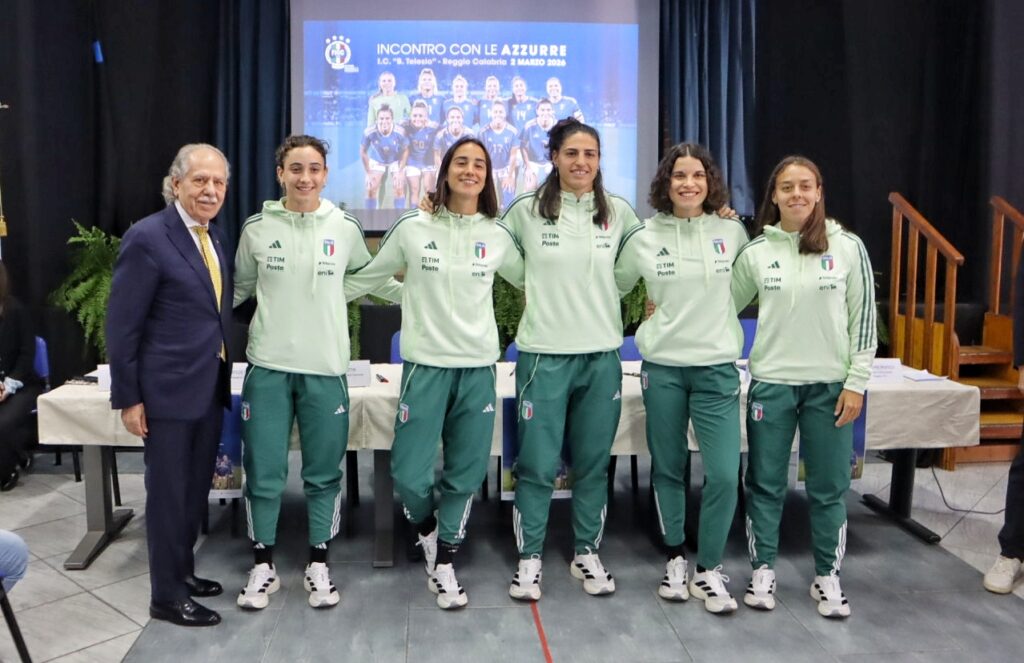Nazionale Italia Femminile Calcio Scuola Telesio Montalbetti