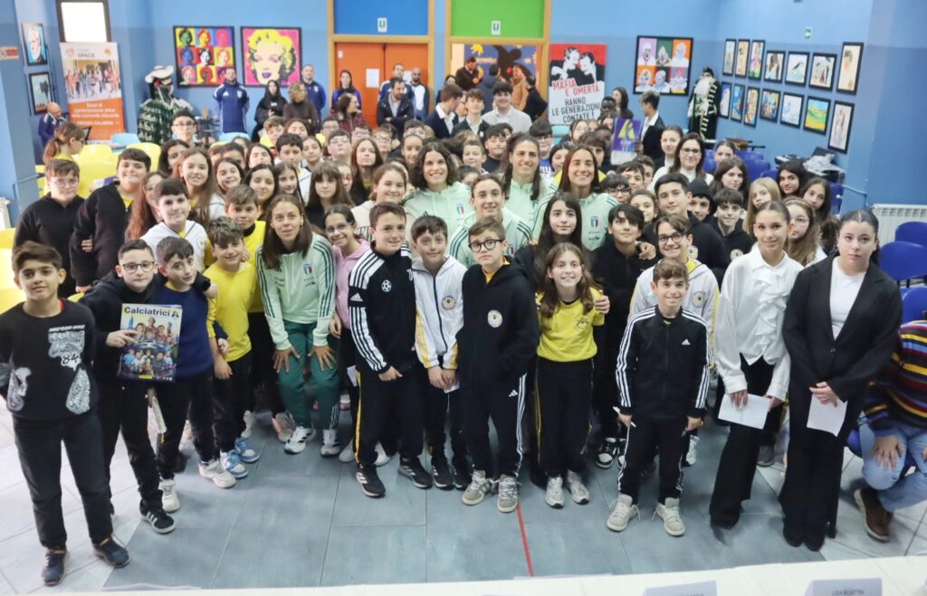 Nazionale Italia Femminile Calcio Scuola Telesio Montalbetti