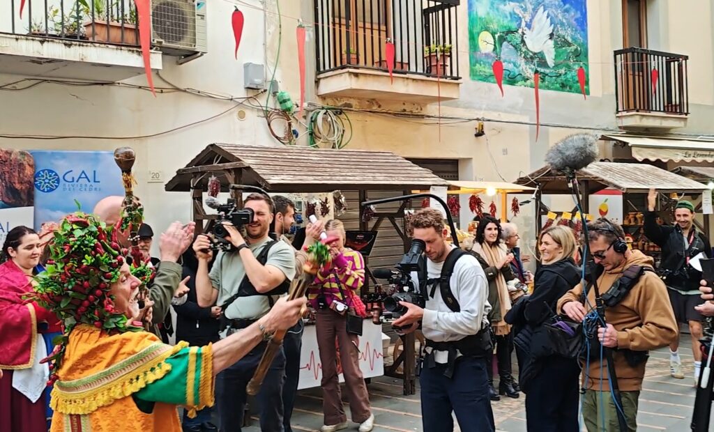 La città di Diamante ha vissuto ieri, sabato 7 marzo, una giornata all’insegna del gusto e della promozione turistica internazionale con “Aspettando il Festival – Peperoncino Off”