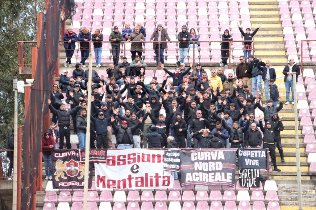 Reggina-Acireale tifosi settore ospiti