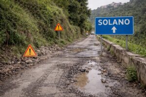 Strada per Solano