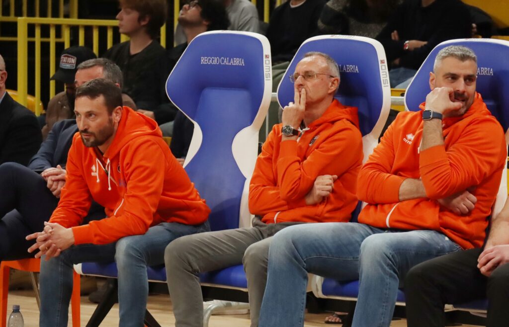 Coach Cadeo