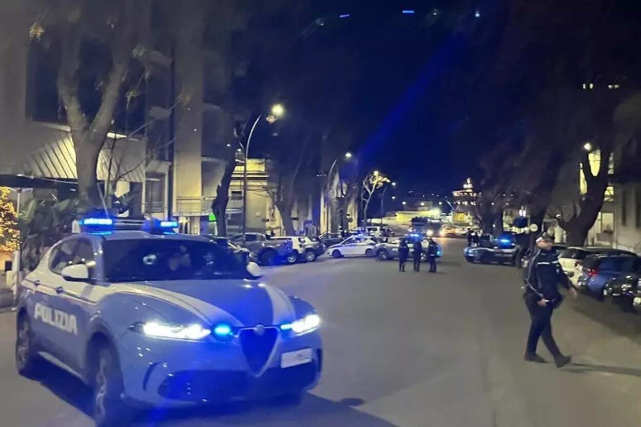 allarme bomba reggio calabria