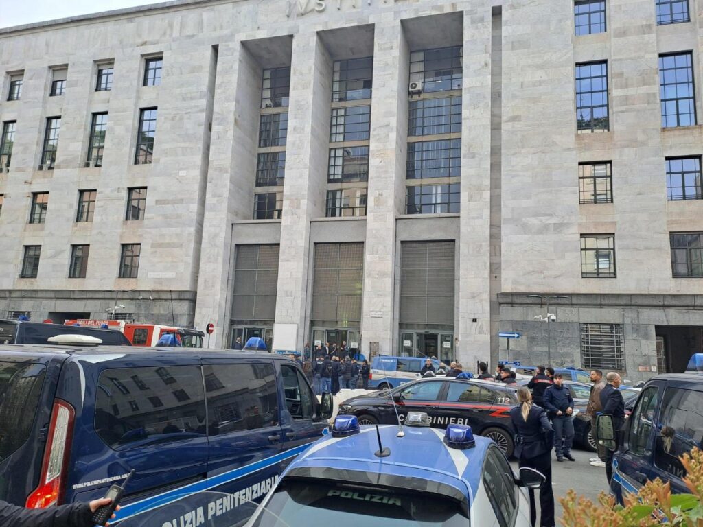 allarme bomba tribunale milano