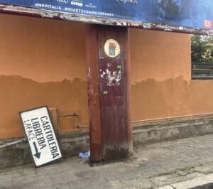 cartellone pubblicitario