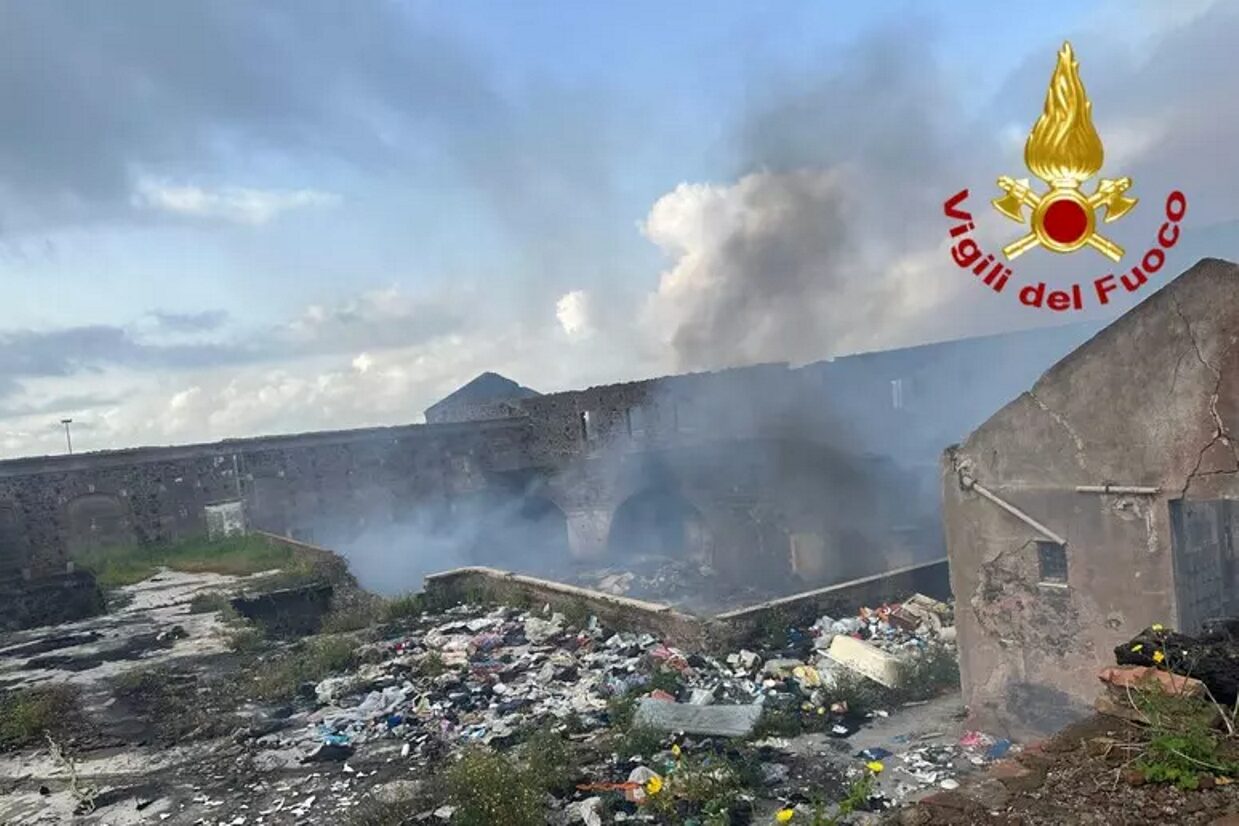 incendio rifiuti