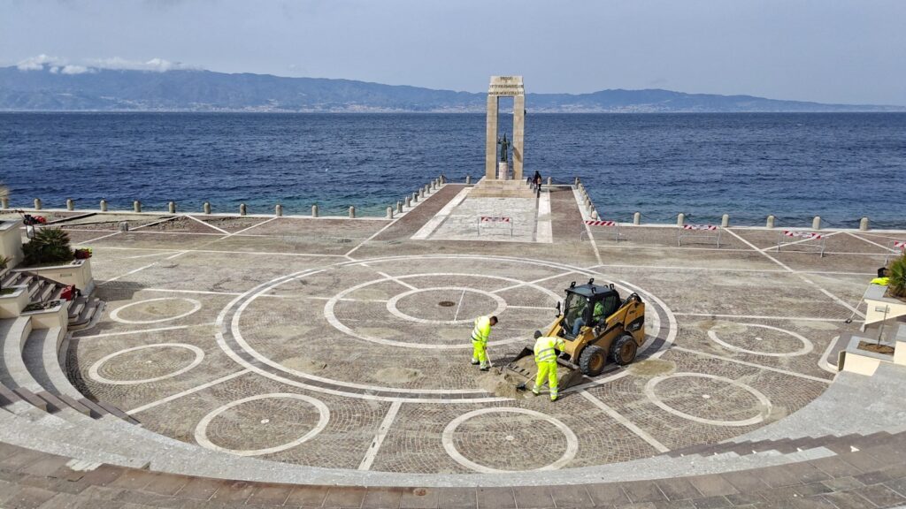 lungomare ripulito dopo il maltempo
