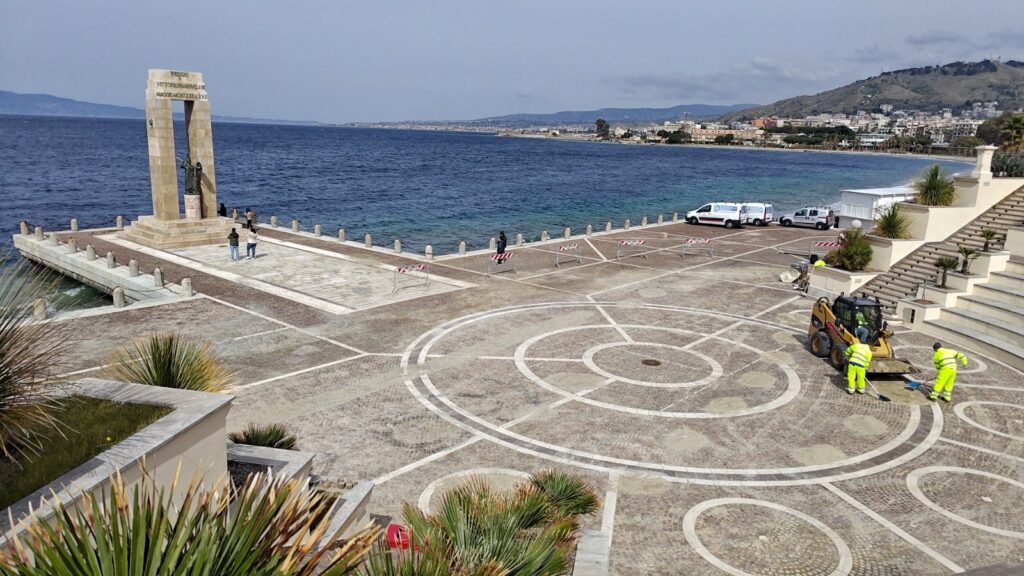 lungomare ripulito dopo il maltempo