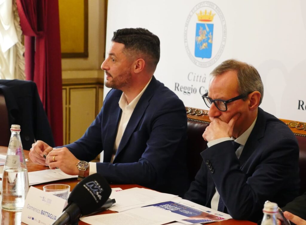 presentazione progetto dammi il 5 lanciato dal Comune di Reggio Calabria Carmelo Romeo e Mimmo Battaglia