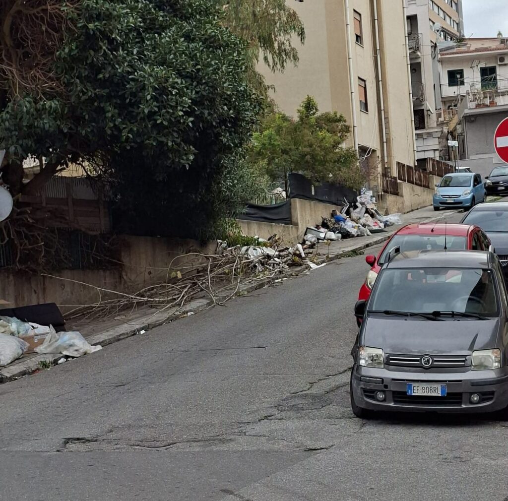 rifiuti Via esperia
