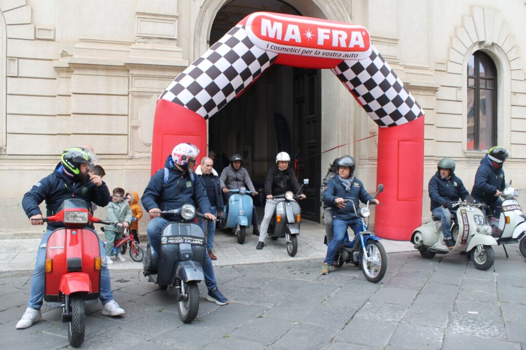sfilata moto storiche
