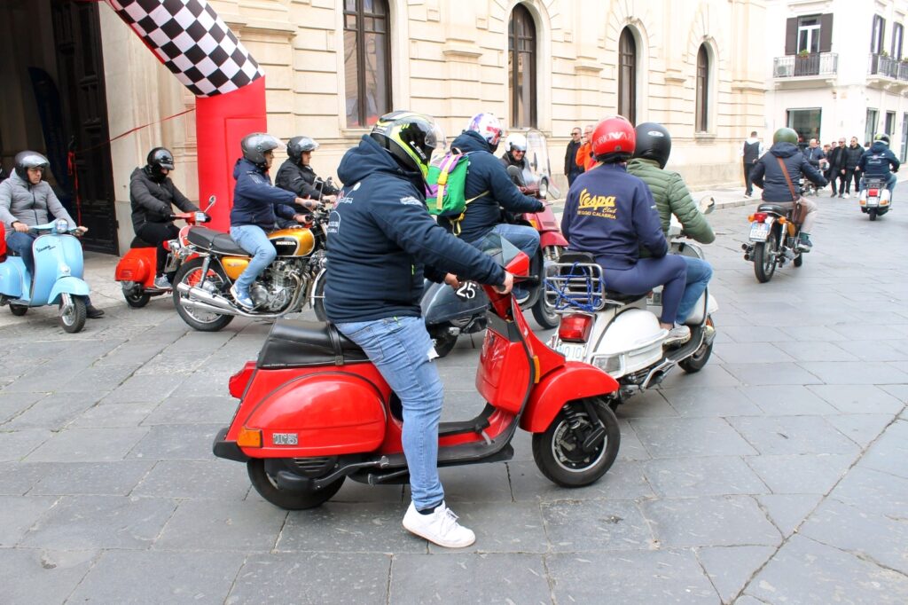 sfilata moto storiche