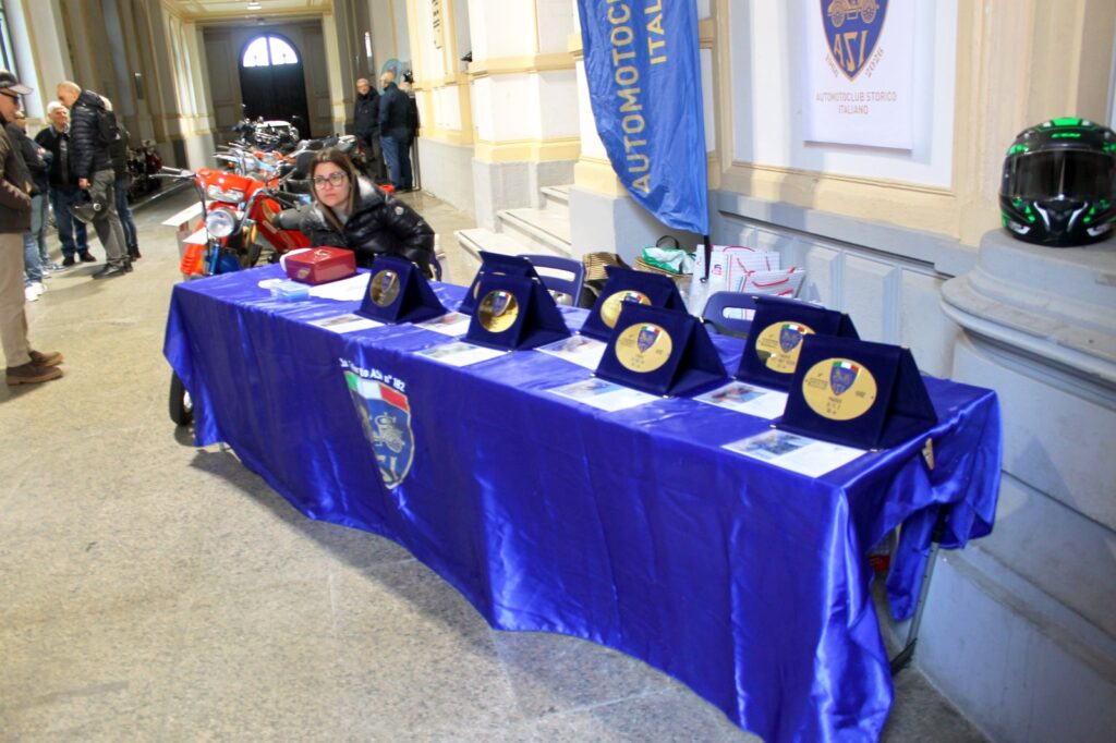 sfilata moto storiche