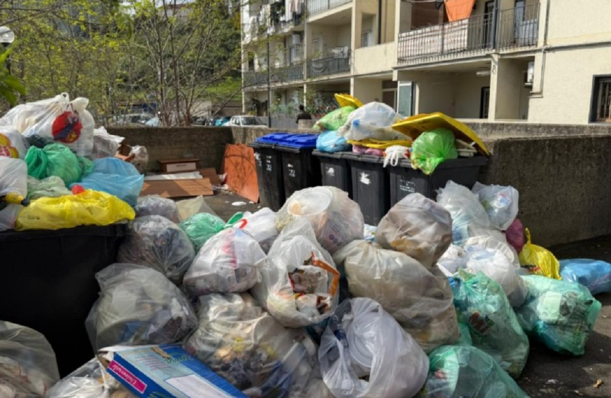 spazzatura Messina (2)