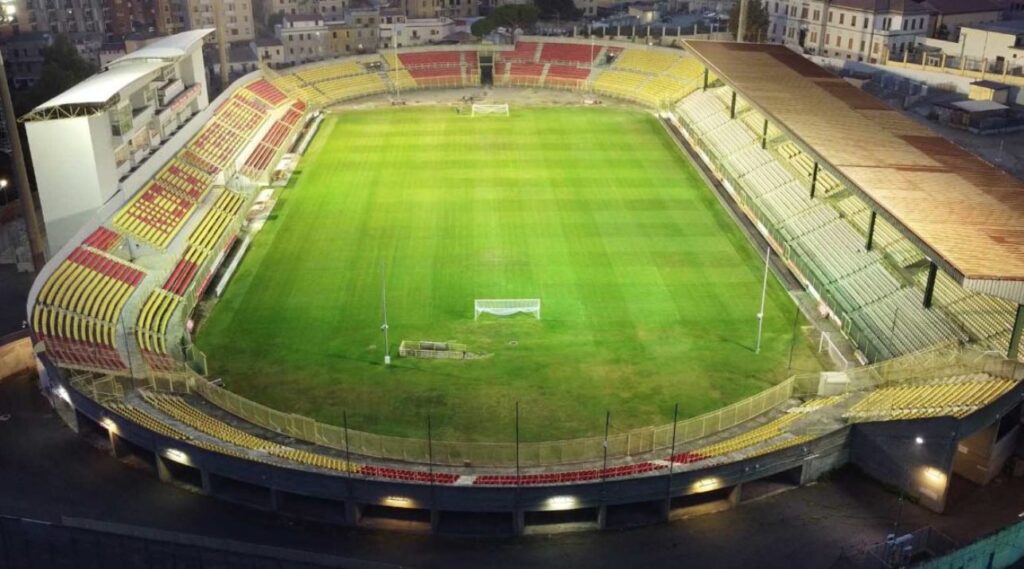 stadio-ceravolo-catanzaro-sera