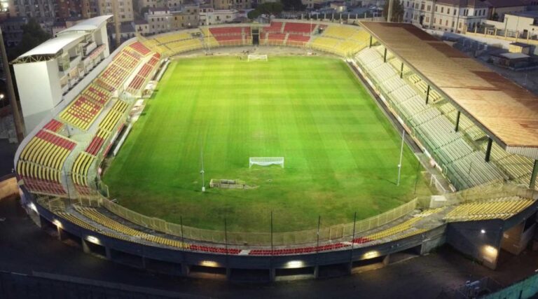 Lavori al “Ceravolo” di Catanzaro, le ultime dal Sindaco su date e programma: “la situazione per le prime partite di campionato. E non c’è alcun ordigno”