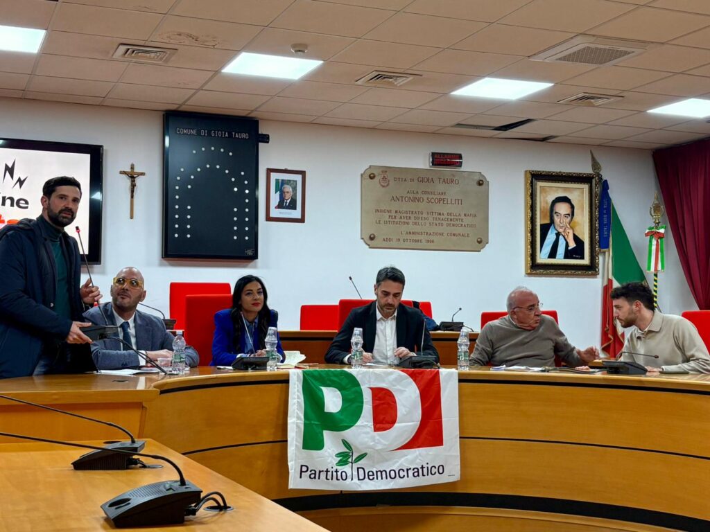 tavolo relatori pd evento fucine resistenti