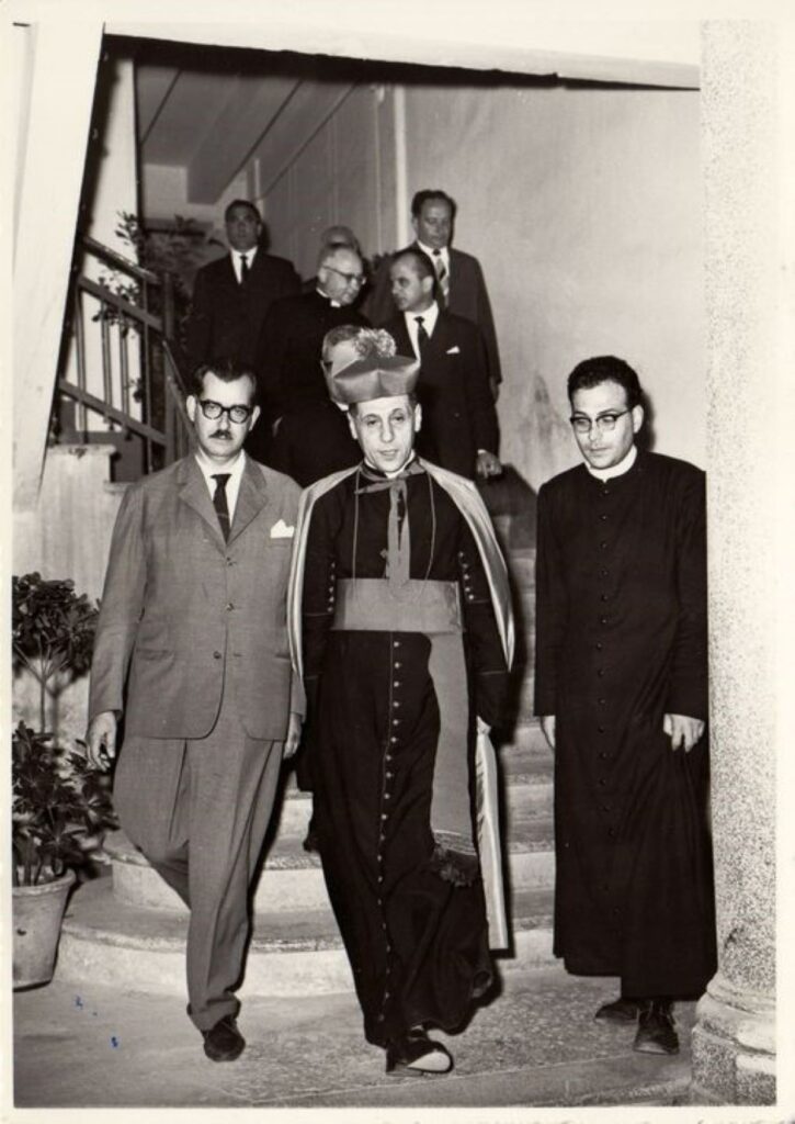 mons Giovanni Ferro con il giornalista Guido Miggiano e il sacerdote Ercole Lacava - Reggio C 1963