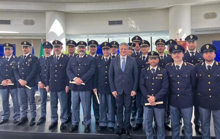 Reggio Calabria celebra il 174° anniversario della Polizia di Stato: un tributo alla sicurezza e al sacrificio | FOTO E VIDEO