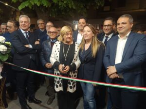 Anna De Gaio inaugura quartier generale