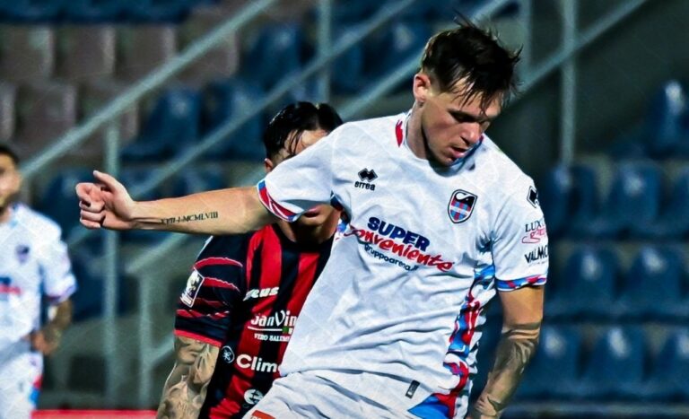 Risultati Serie C: Catania ko a Crotone, 2° posto a rischio! Il Cosenza ne prende tre a Picerno | CLASSIFICA
