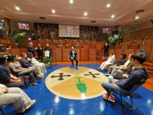 Cirillo a confronto con gli studenti